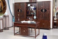 新中式家具想要家居變得美，角落工藝品最能加